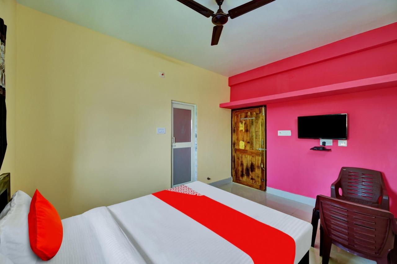 Hotel Oyo Flagship 81058 Royal Regalia Bhubaneswar Esterno foto