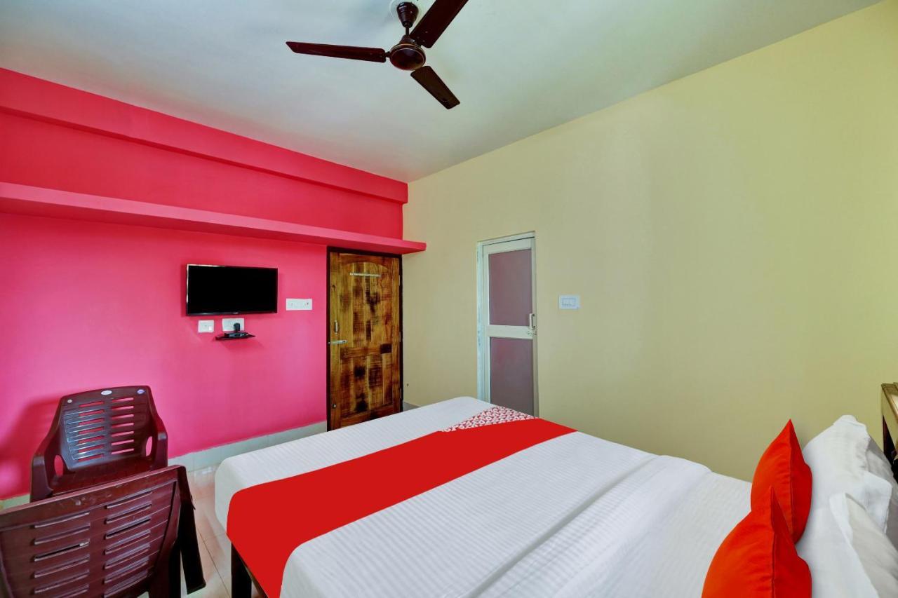Hotel Oyo Flagship 81058 Royal Regalia Bhubaneswar Esterno foto