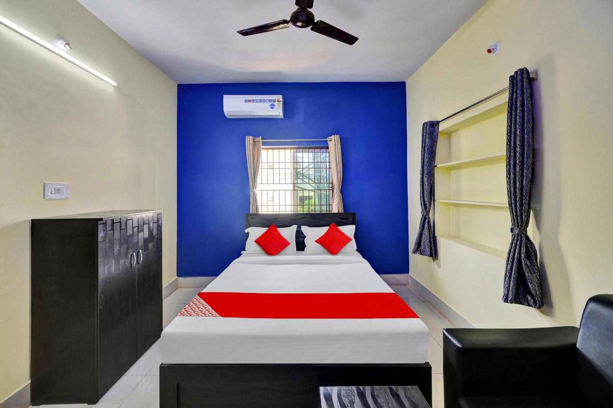 Hotel Oyo Flagship 81058 Royal Regalia Bhubaneswar Esterno foto