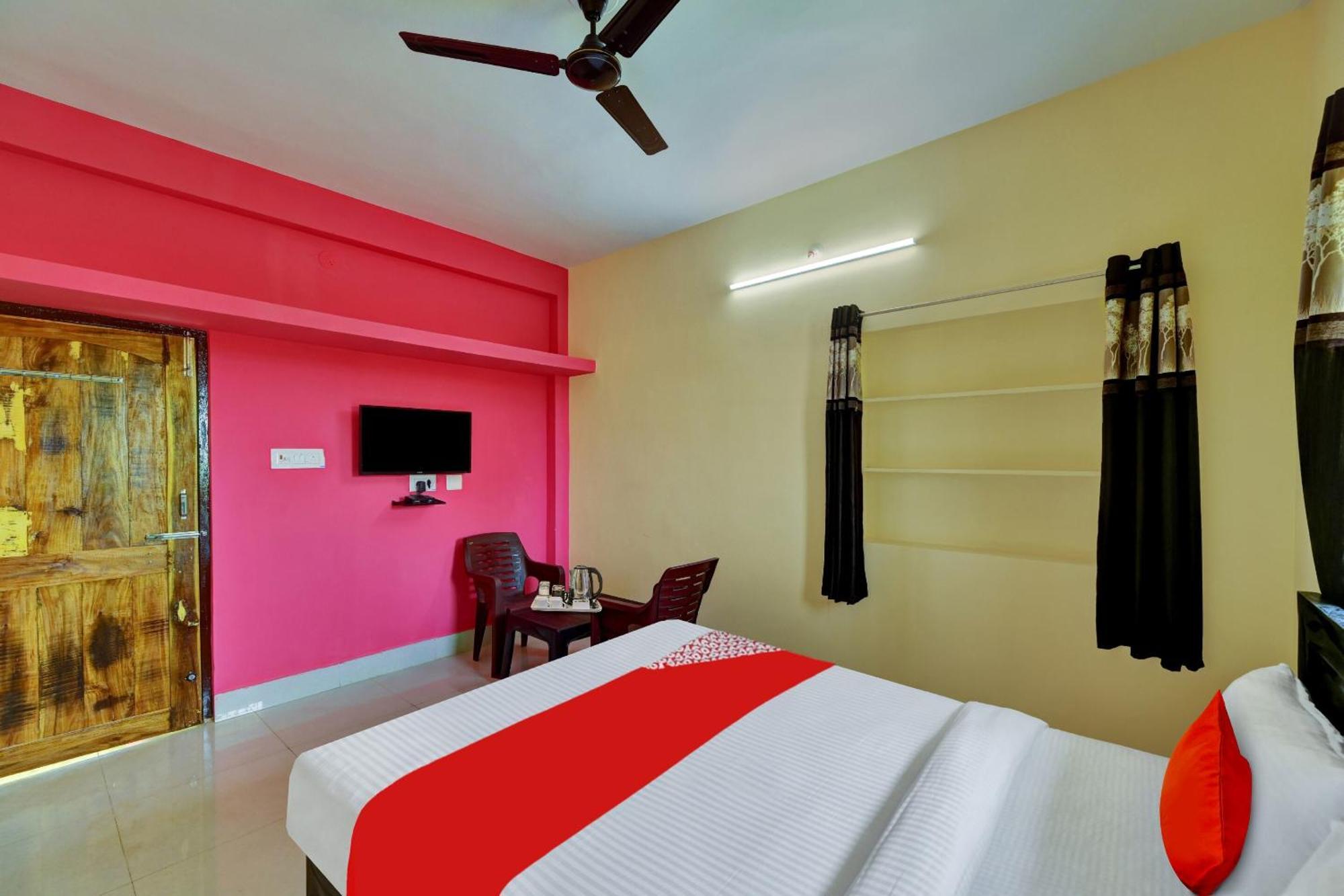 Hotel Oyo Flagship 81058 Royal Regalia Bhubaneswar Esterno foto